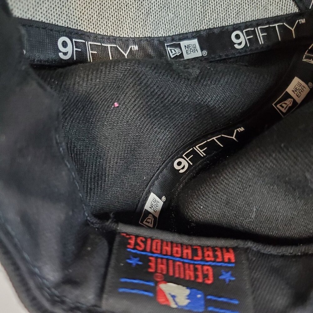 New Era MLB Black & White LA Dodgers 59Fifty Fitted Hat - Picture 8 of 12